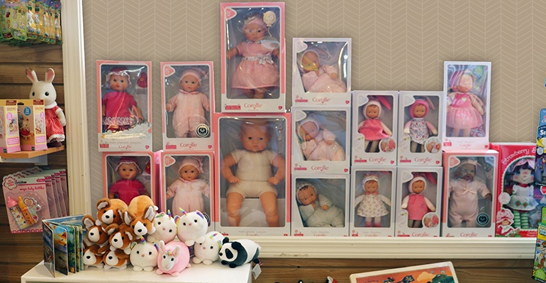 25- dolls